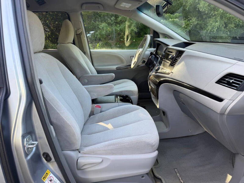 2013 Toyota Sienna