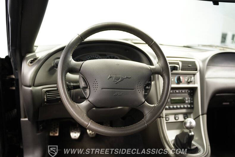 2003 Ford Mustang Mach 1 Premium