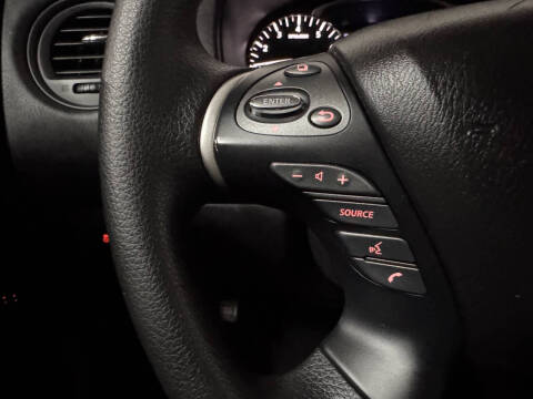 2020 Nissan Pathfinder S