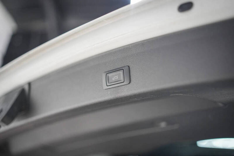 2014 Audi SQ5 3.0T quattro Premium Plus