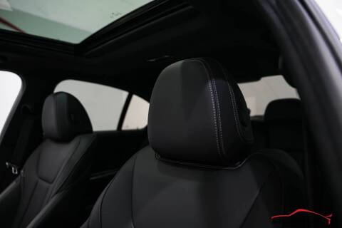 2023 BMW 3 Series 330e