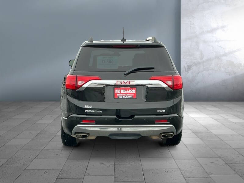 2018 GMC Acadia Denali