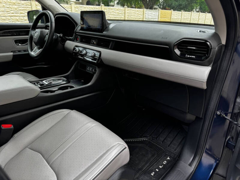 2023 Honda Pilot Elite