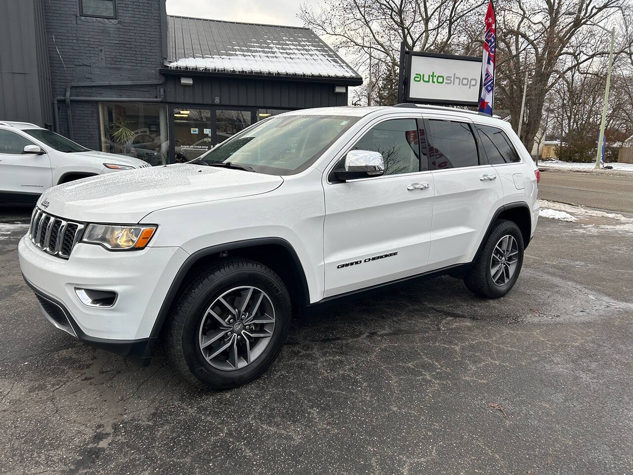 2018 Jeep Grand Cherokee for sale at Auto Shop in Wyoming, MI