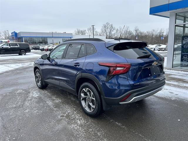 2024 Chevrolet Trax LT