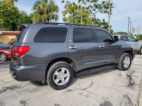 2012 Toyota Sequoia SR5