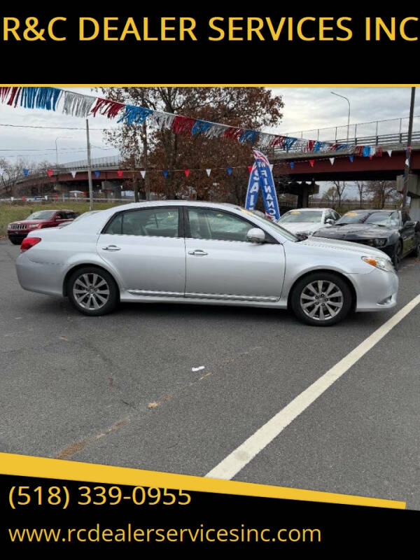 2011 Toyota Avalon Limited's photo