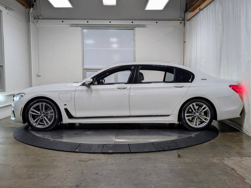 2018 BMW 7 Series 740e xDrive iPerformance