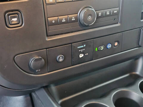 2025 Chevrolet Express 3500