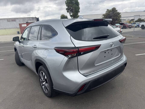 2024 Toyota Highlander XLE