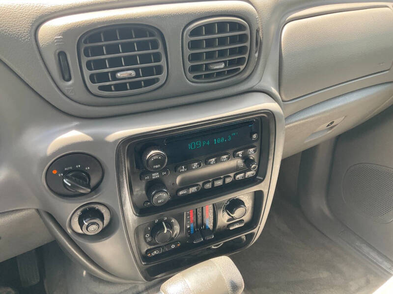 2008 Chevrolet TrailBlazer LS Fleet2