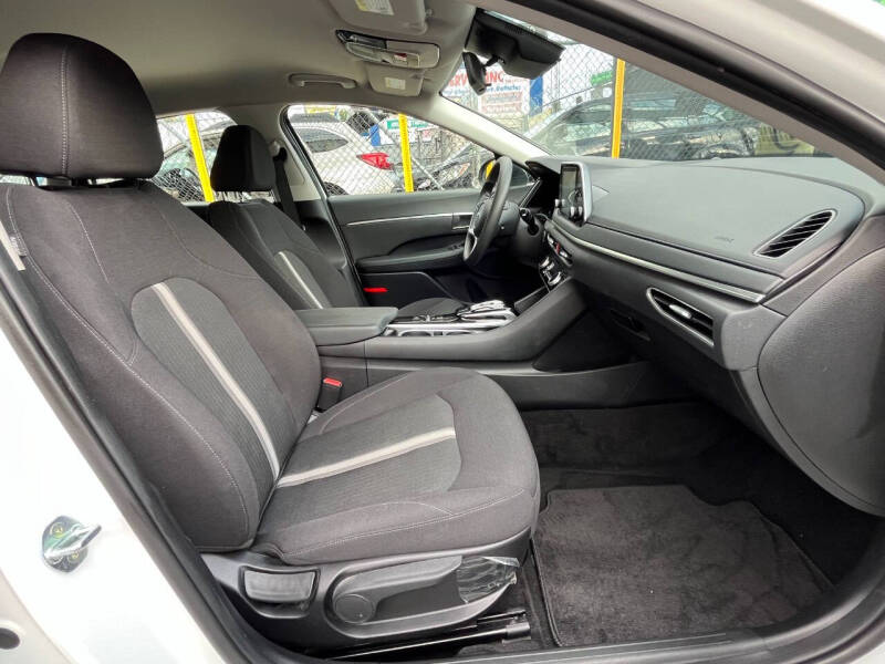 2022 Hyundai Sonata SEL