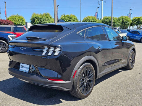 2025 Ford Mustang Mach-E Select
