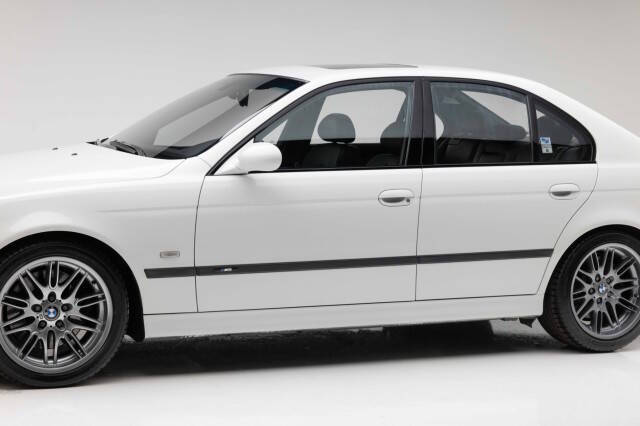 2001 BMW M5