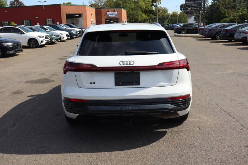 2024 Audi Q8 e-tron quattro Premium