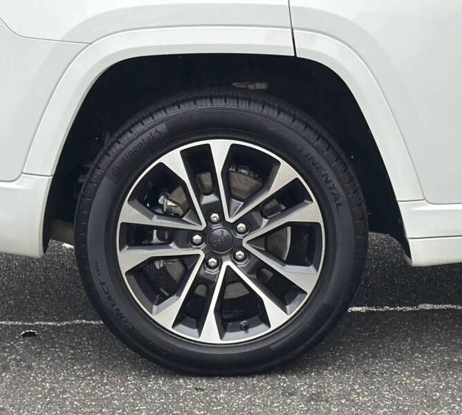 2022 Jeep Grand Cherokee L Overland