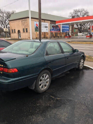 1998 Toyota Camry for sale at Mike Hunter Auto Sales in Terre Haute IN