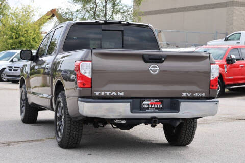 2017 Nissan Titan SV