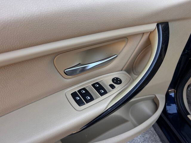 2015 BMW 3 Series 320i