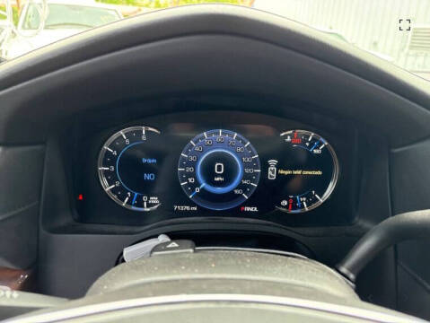 2018 Cadillac Escalade Standard