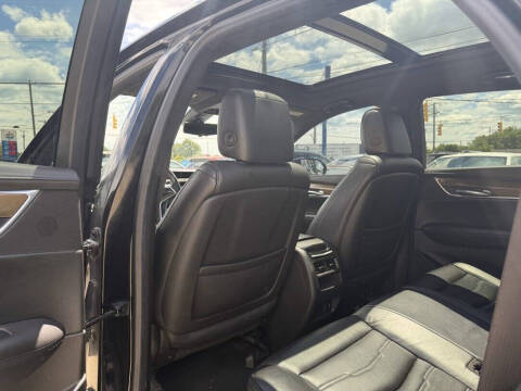 2017 Cadillac XT5 Platinum