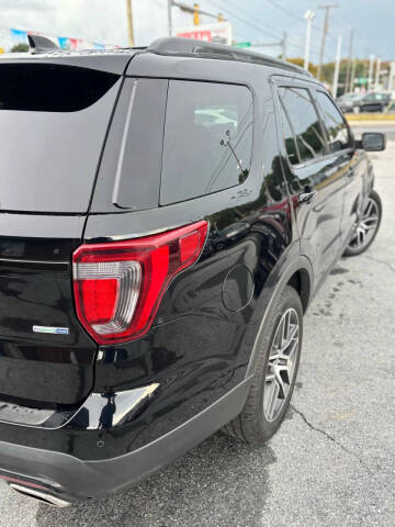 2016 Ford Explorer Sport