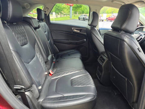 2023 Ford Edge Titanium