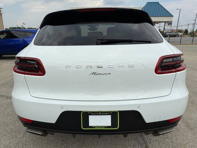 2017 Porsche Macan