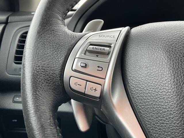 2016 Nissan Altima 2.5 SR