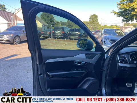 2017 Volvo XC90 T5 R-Design