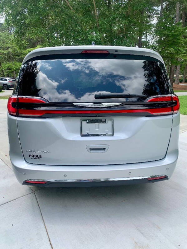 2024 Chrysler Pacifica Touring L