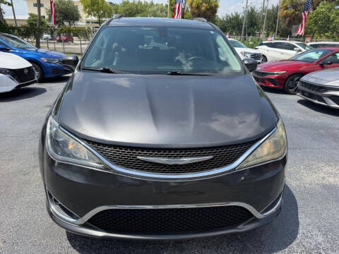 2018 Chrysler Pacifica Touring L
