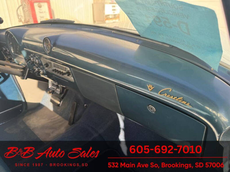 1952 Ford Crestline