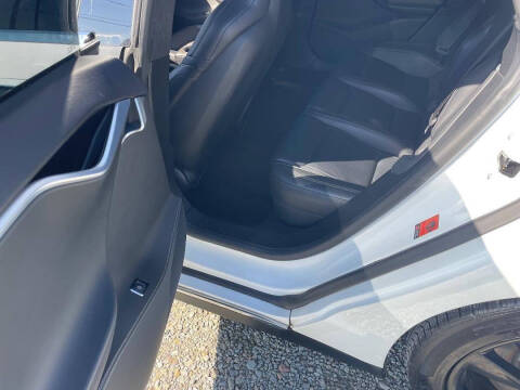 2015 Tesla Model S P85D