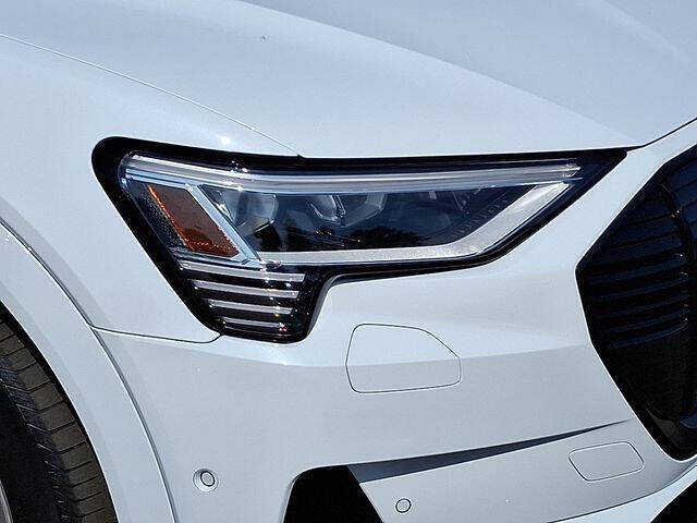 2021 Audi e-tron quattro Prestige