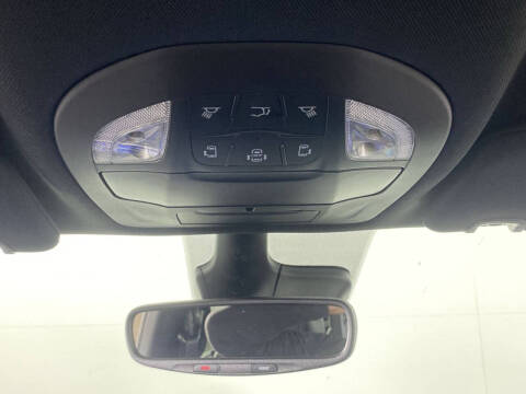 2025 Chrysler Voyager LX