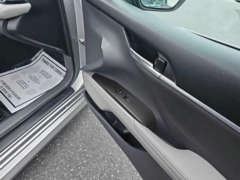 2022 Toyota Camry XLE