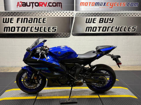 2024 Yamaha R7