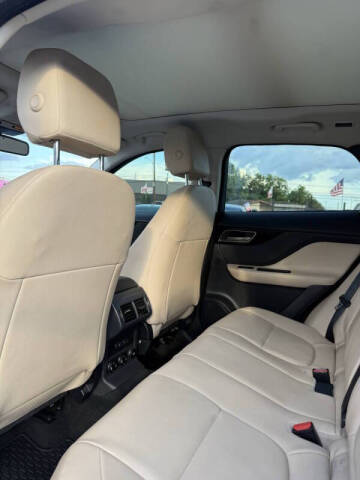 2018 Jaguar F-PACE 25t Premium