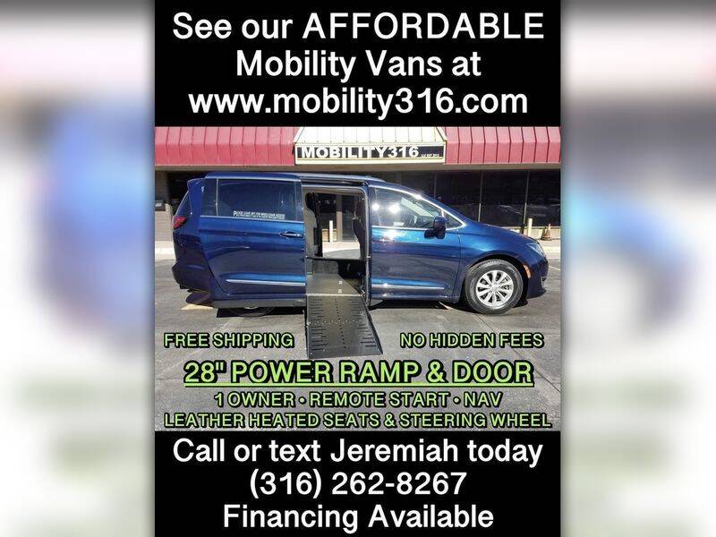 2019 Chrysler Pacifica for sale at Affordable Mobility Solutions, LLC - Mobility/Wheelchair Accessible Inventory-Wichita in Wichita KS