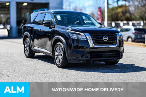 2024 Nissan Pathfinder SV