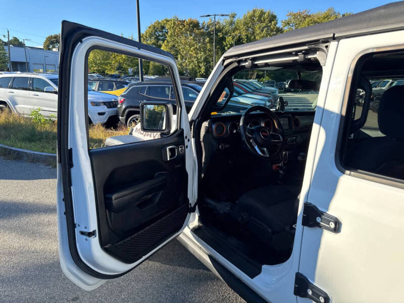 2021 Jeep Gladiator Mojave