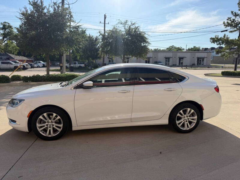 2016 Chrysler 200 Limited