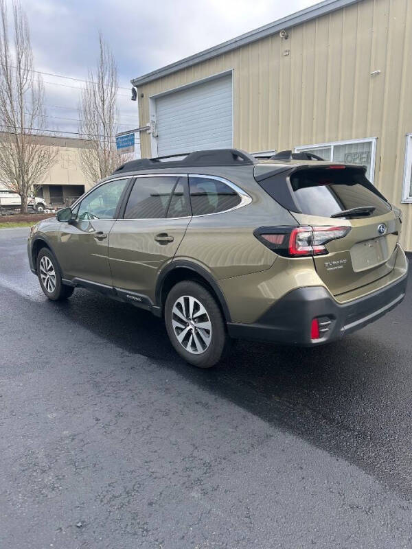 2022 Subaru Outback Premium