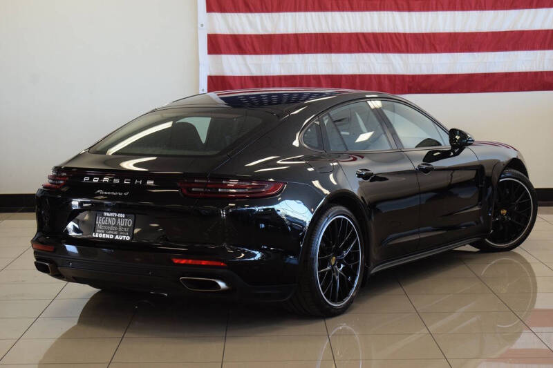 2018 Porsche Panamera 4