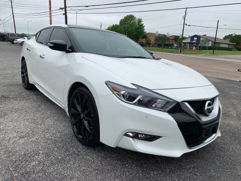 2017 Nissan Maxima for sale at LLANOS AUTO SALES LLC in Dallas TX