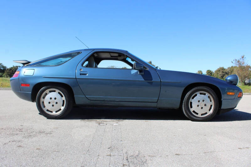 1989 Porsche 928 S4