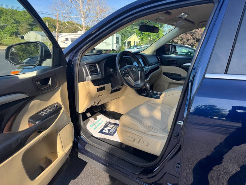 2014 Toyota Highlander LE Plus