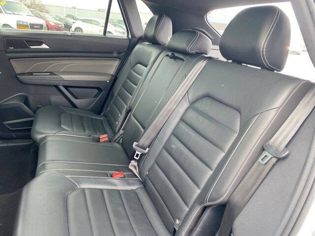 2023 Volkswagen Atlas Cross Sport V6 SEL Premium R-Line 4Motion