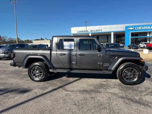 2021 Jeep Gladiator Overland